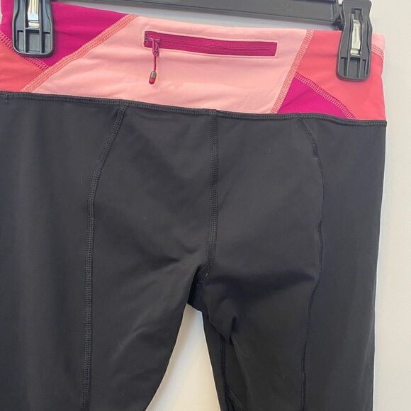 Lululemon Capri Pants Women Size 4 - Picture 5 of 9